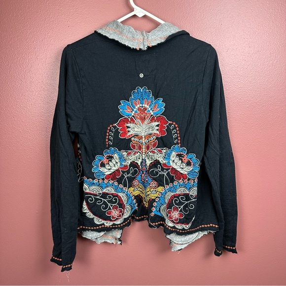 BIYA Johnny Was black highly embroidered cardigan size small with pockets - Picture 6 of 6